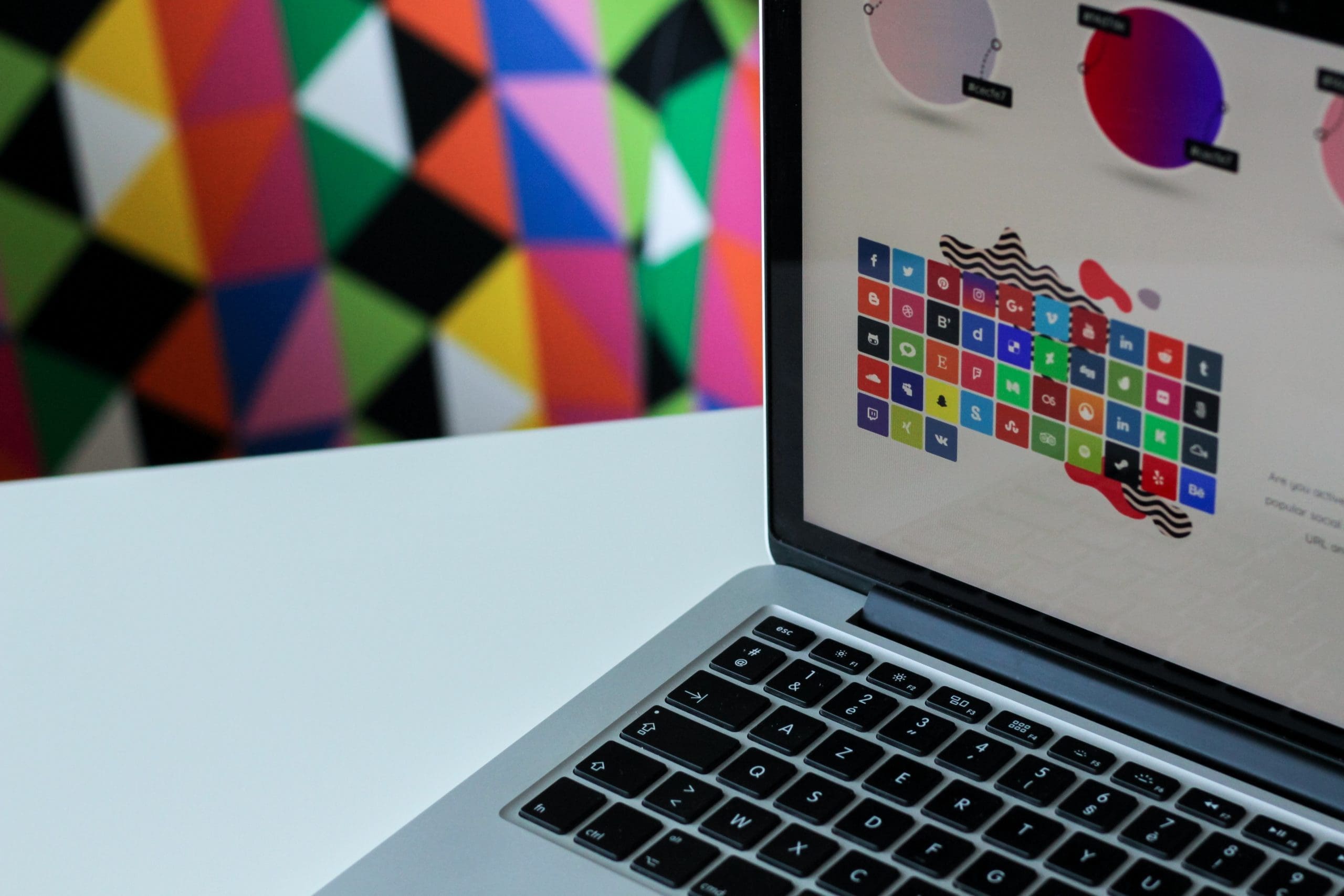 Expert Web Design Tips to Make Your Small Business Shine