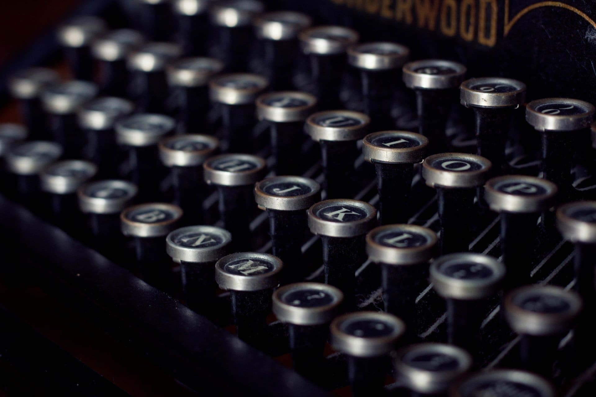 Craft captivating content for your law firm’s website!