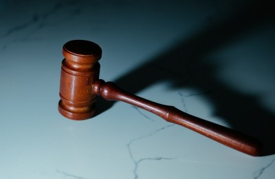 Navigating the Legal Labyrinth: The Art of Law Ads!