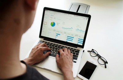 Compare Moz Plans and Find the Best Fit for Your Needs