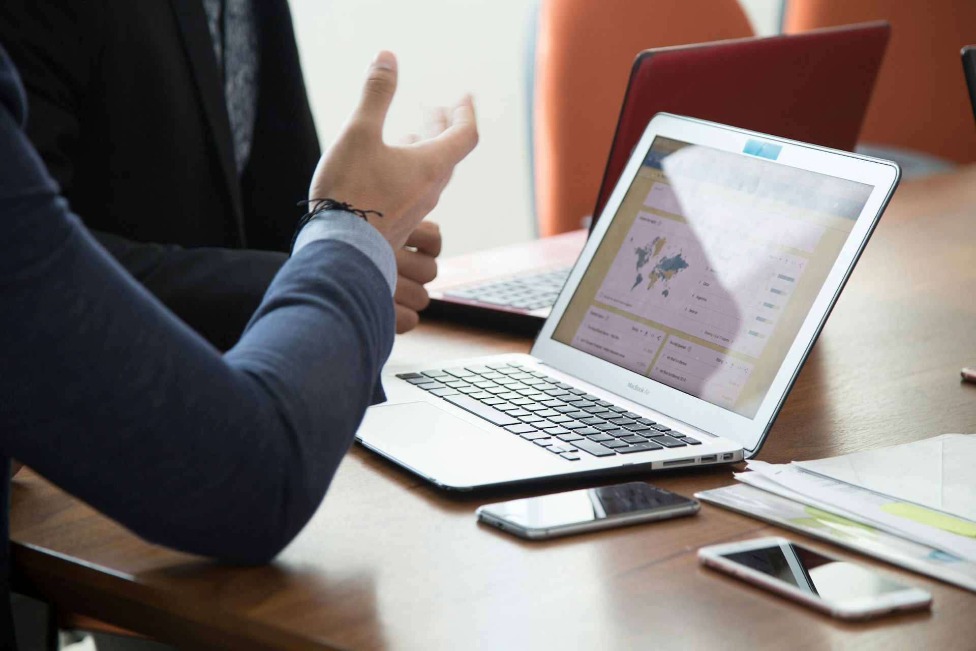 Choosing Your SEO Audit: Dive into Manual vs. Automated Methods